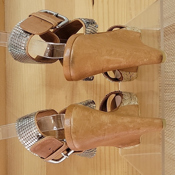 Stuart Weitzman Metal Mesh Platform Wedge Sandals sz8 - Picture 4 of 10